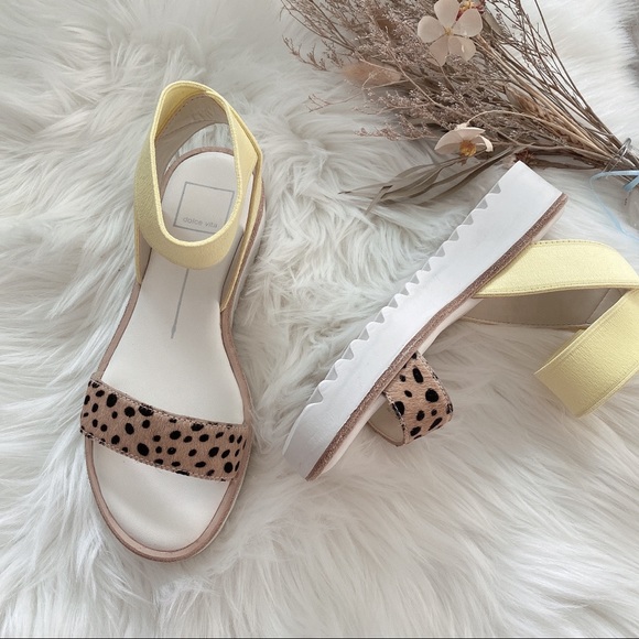 Dolce Vita Franz Platform Sandal - Picture 5 of 7